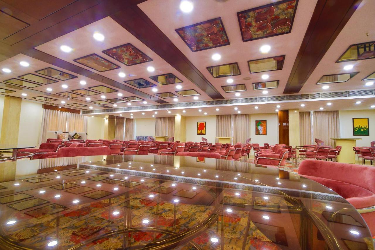 Hotel Holy Vivasa Rishīkesh Екстериор снимка