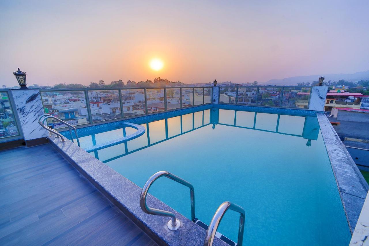 Hotel Holy Vivasa Rishīkesh Екстериор снимка