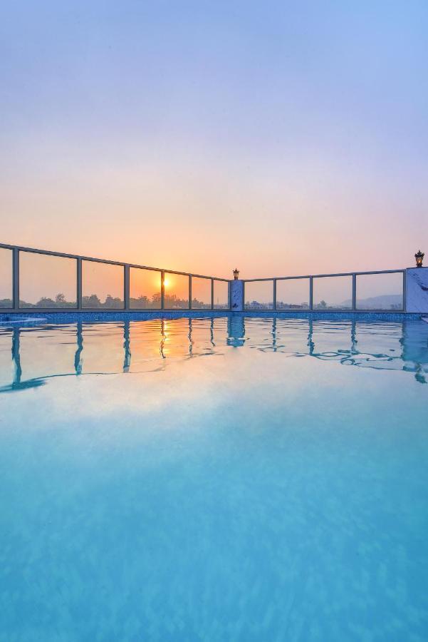 Hotel Holy Vivasa Rishīkesh Екстериор снимка