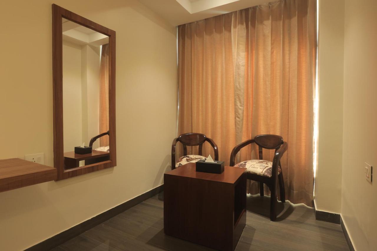 Hotel Holy Vivasa Rishīkesh Екстериор снимка