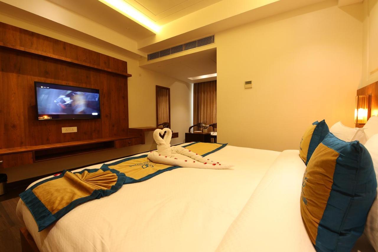 Hotel Holy Vivasa Rishīkesh Екстериор снимка