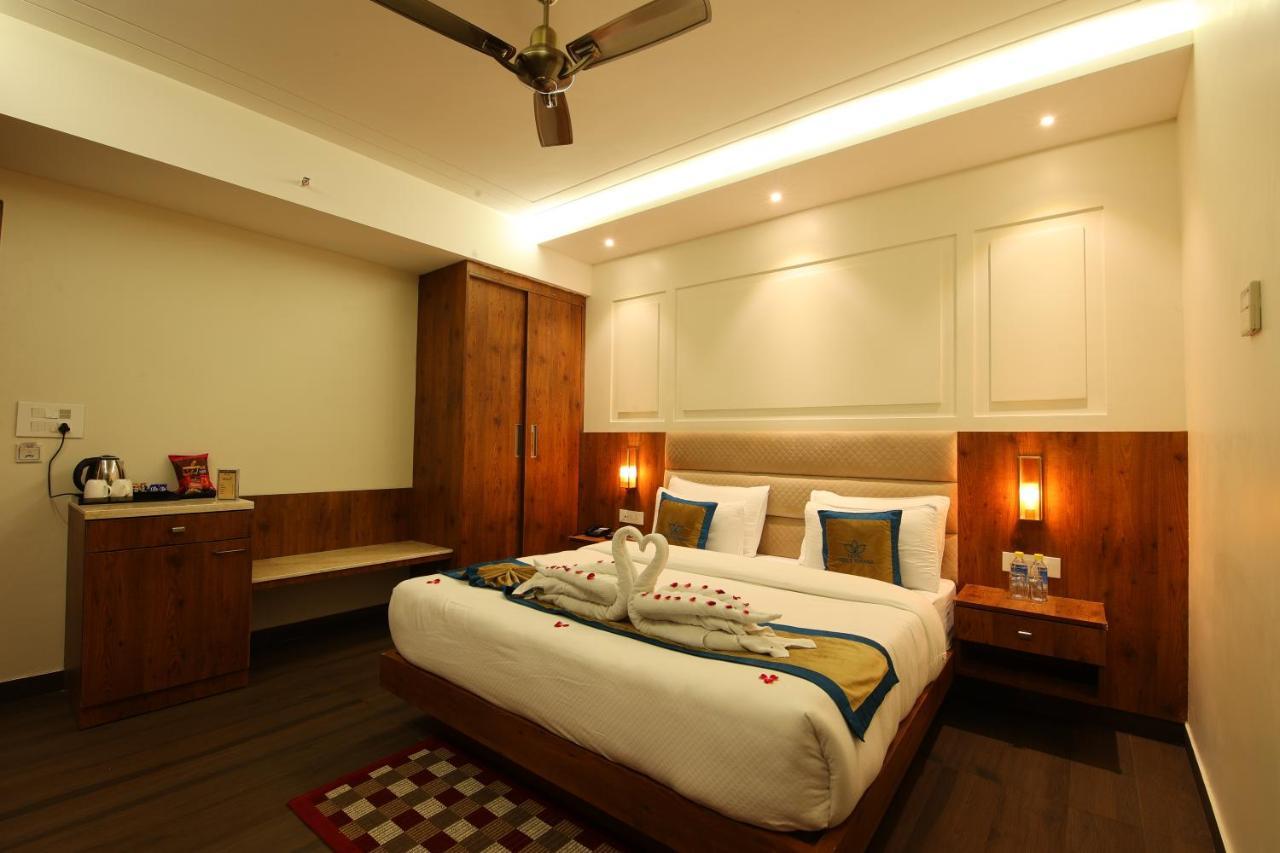 Hotel Holy Vivasa Rishīkesh Екстериор снимка