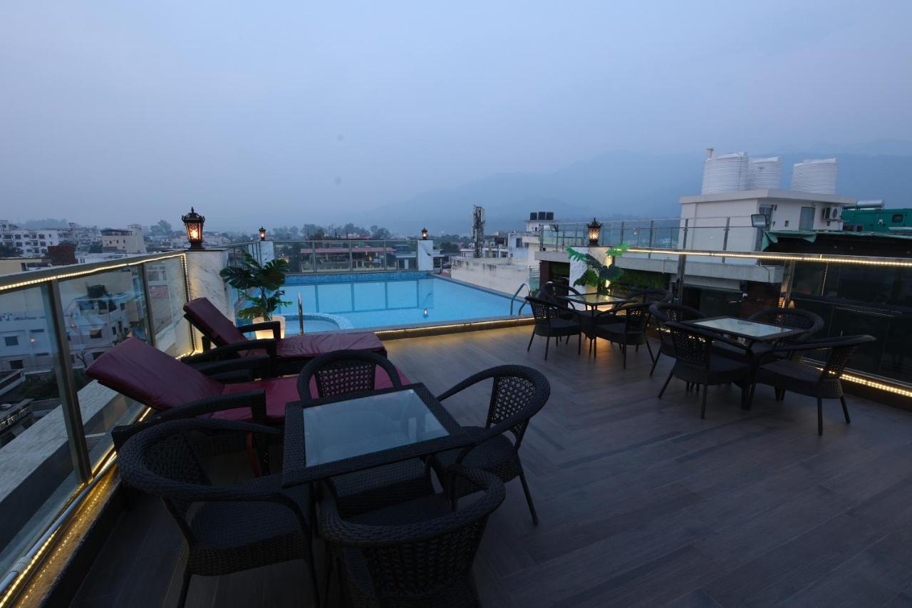 Hotel Holy Vivasa Rishīkesh Екстериор снимка