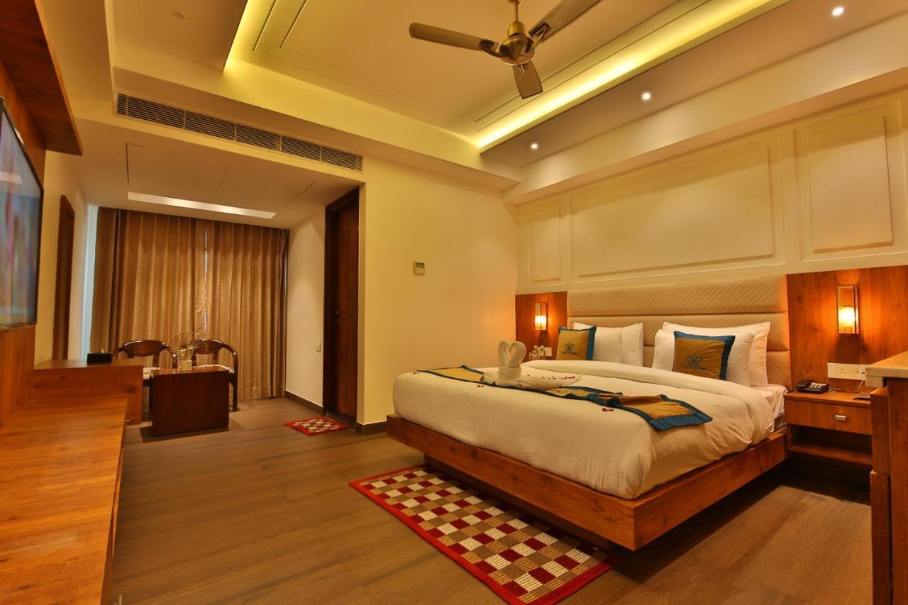 Hotel Holy Vivasa Rishīkesh Екстериор снимка